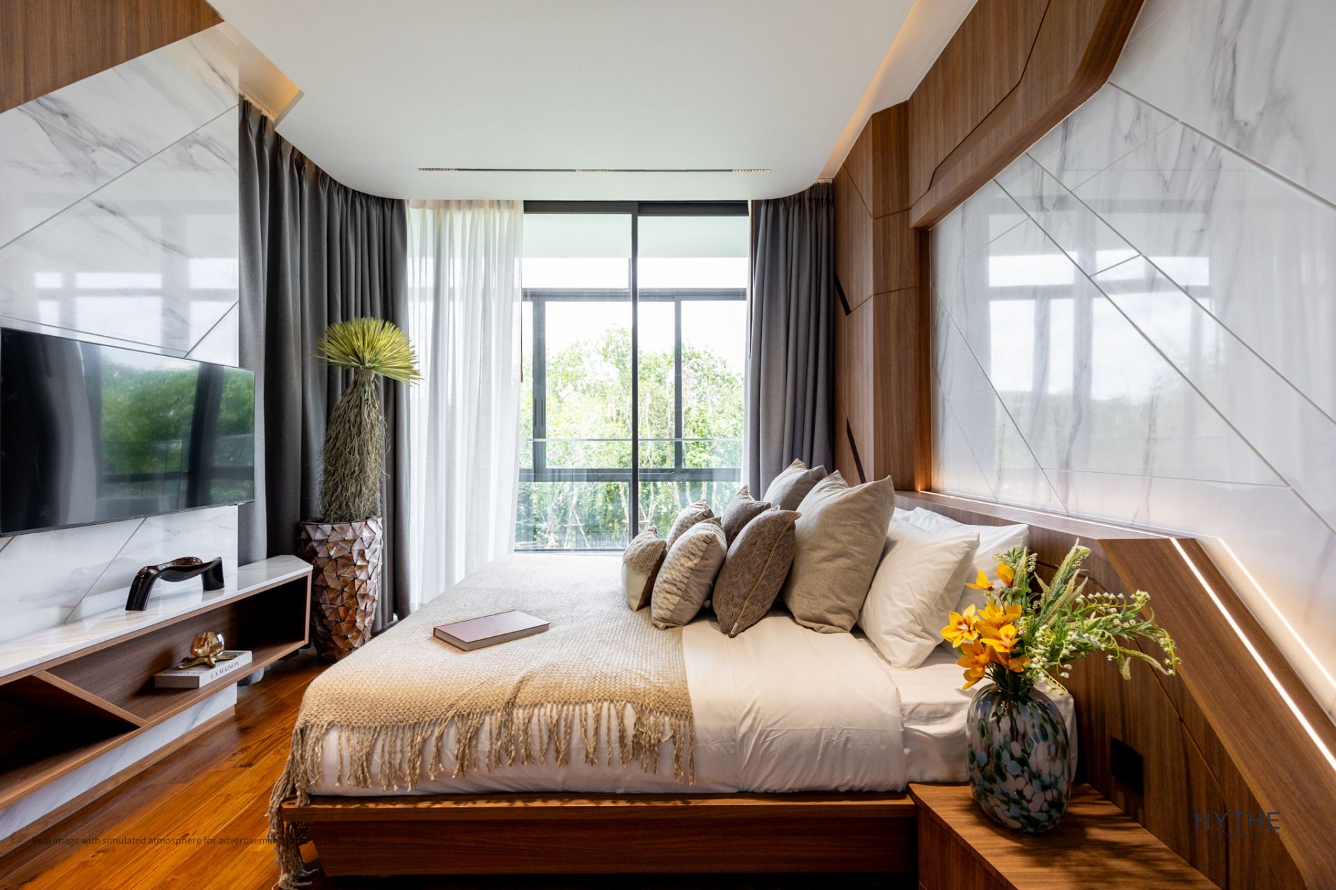 HYTHE By Botanica-63