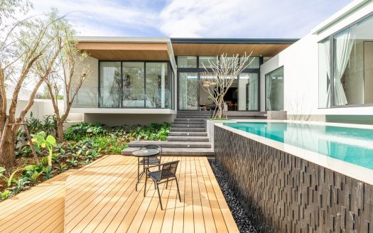 Hillside Luxury Pool Villas in Bangjo, Phuket