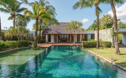 Massive 1-Rai 4-Bedroom Luxury Pool Villa: An Ultra-Private Estate in Bang Tao