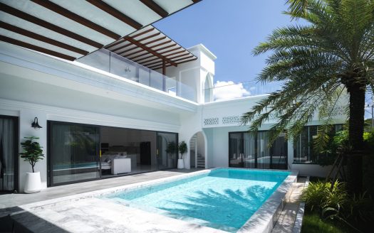 Mediterranean-Thai 3-Bedroom Luxury Pool Villa: A Resort Sanctuary in Cherng Talay