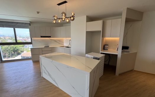 Premium 3-Bedroom Lakefront Corner Condo: A Panoramic Sanctuary Near Boat Avenue