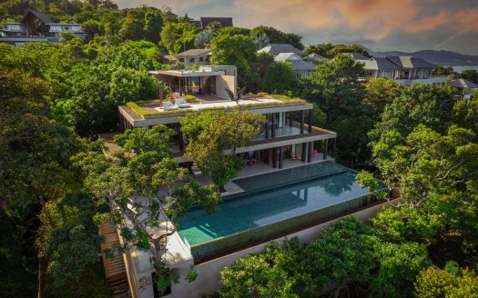 Ultra-Luxury 5-Bedroom Oceanfront Super Villa: A Trophy Asset on Millionaires’ Mile