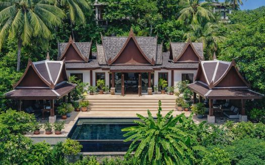 Pet-Friendly 3-Bedroom Sea-View Villa: An Executive Coastal Retreat in Surin