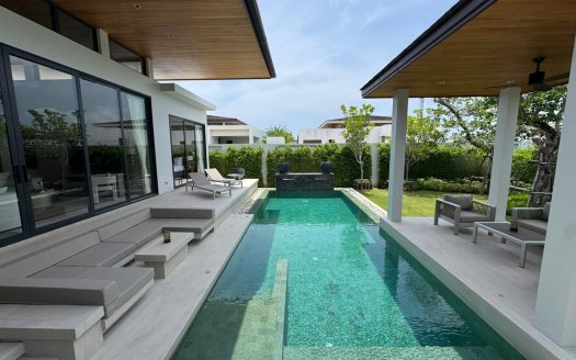 Premium 3-Bedroom Modern Loft Pool Villa: A Freehold Corner Oasis in Phuket