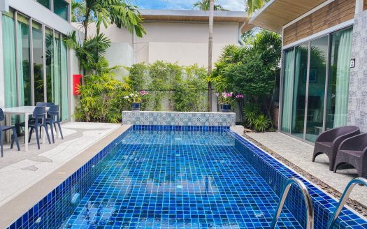 Thai-Modern 3-Bedroom Luxury Pool Villa: A Cultural Sanctuary in Cherngtalay