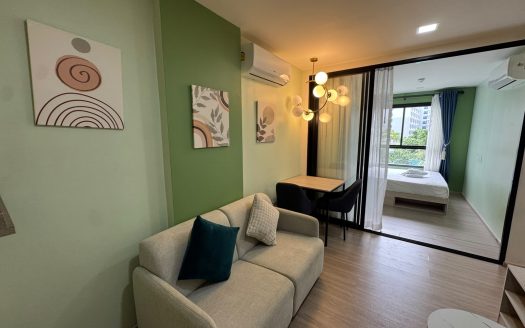 Move-In Ready 1-Bedroom Resort Condo: A Dynamic Hub in Central Kathu